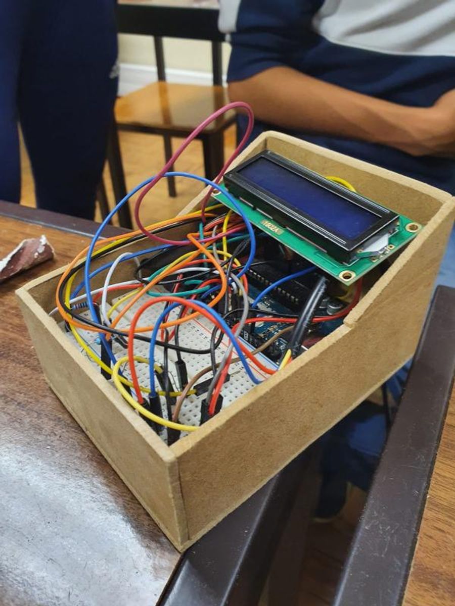 Protovid prototype with Arduino wiring and display